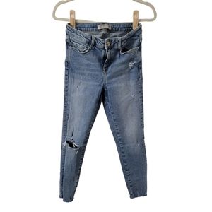 Zara Basic distressed jeans